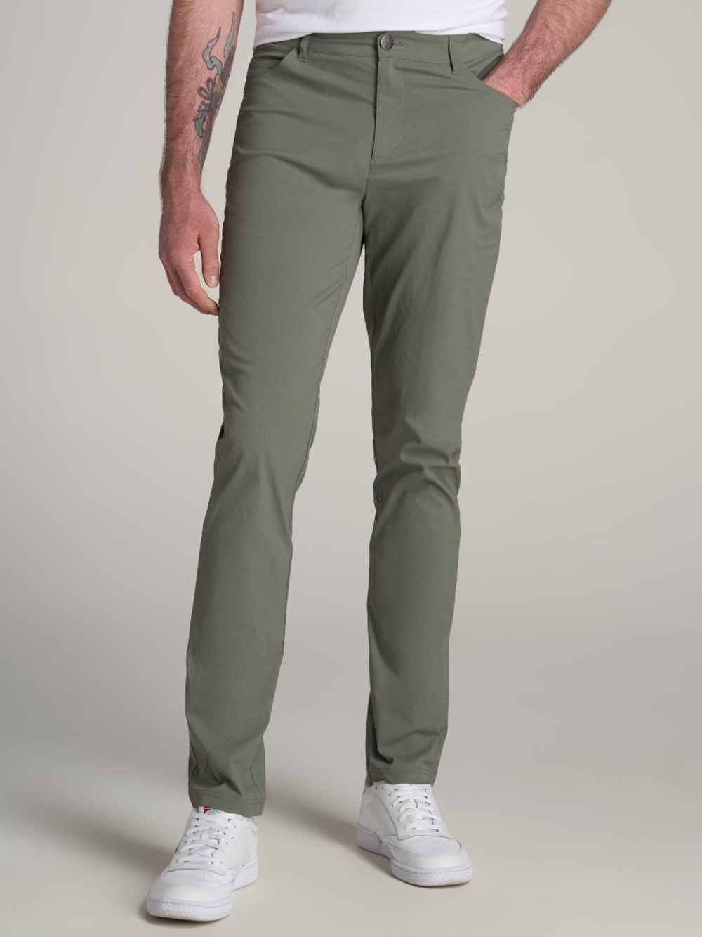 American Tall TAPERED-FIT Traveler Pants for Tall Men in Wreath Green Size 30-36